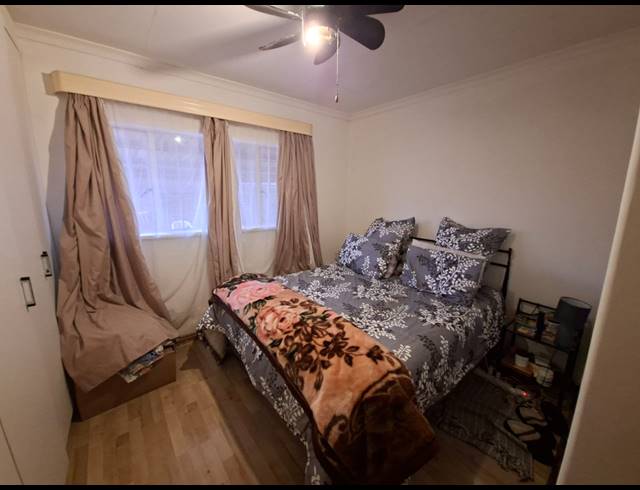 3 BEDROOM FREESTANDING FOR SALE IN KLOPPERPARK